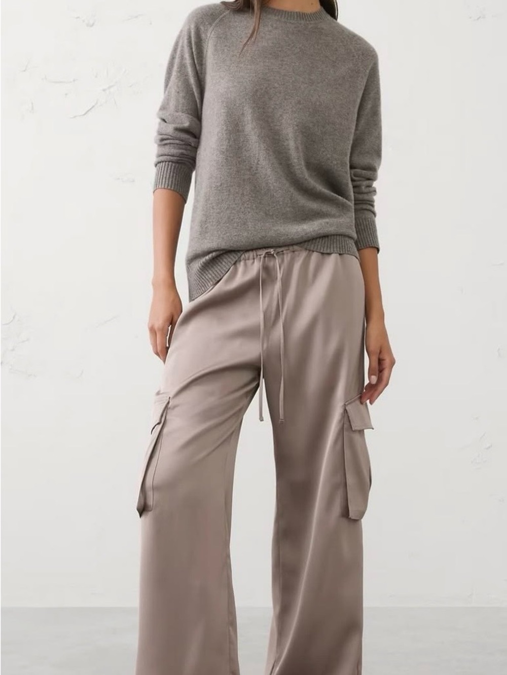 Banana Republic Wide-Leg Cargo Pants in Taupe